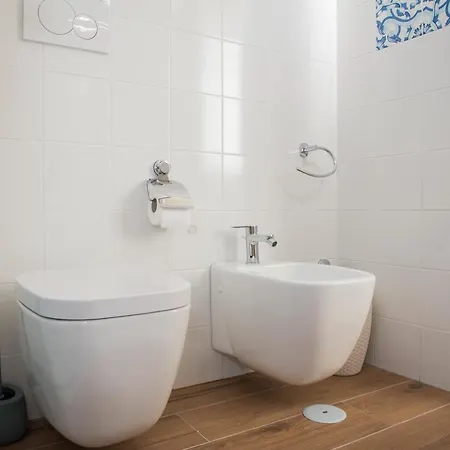 Bed & Breakfast La Piazzetta 3*