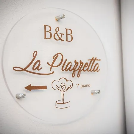 Bed & Breakfast La Piazzetta 3*